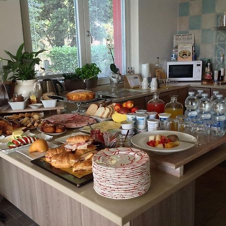 Relais Villa Lezard Lazise Bagian luar foto