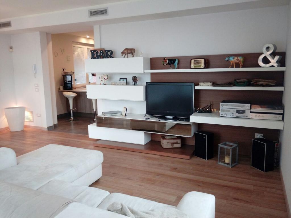 Relais Villa Lezard Lazise Bagian luar foto