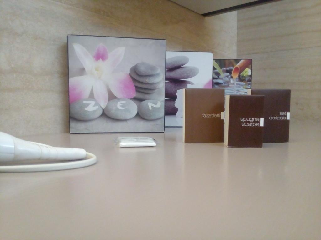 Relais Villa Lezard Lazise Bagian luar foto