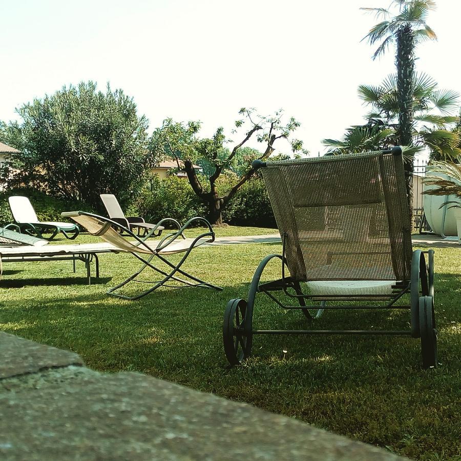 Relais Villa Lezard Lazise Bagian luar foto