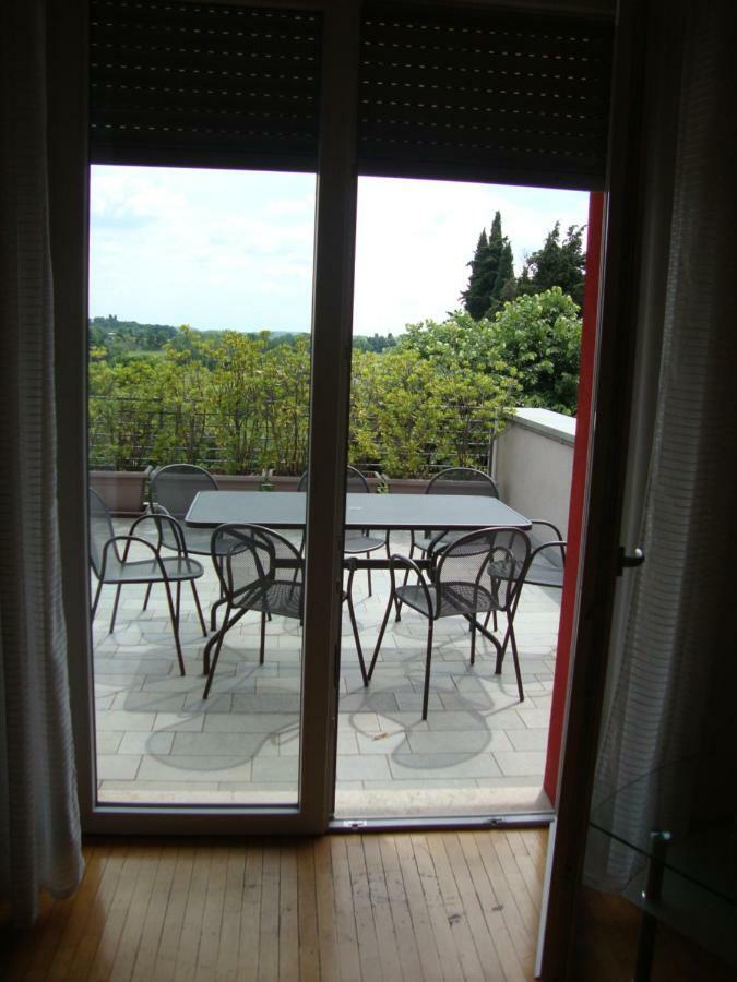 Relais Villa Lezard Lazise Bagian luar foto